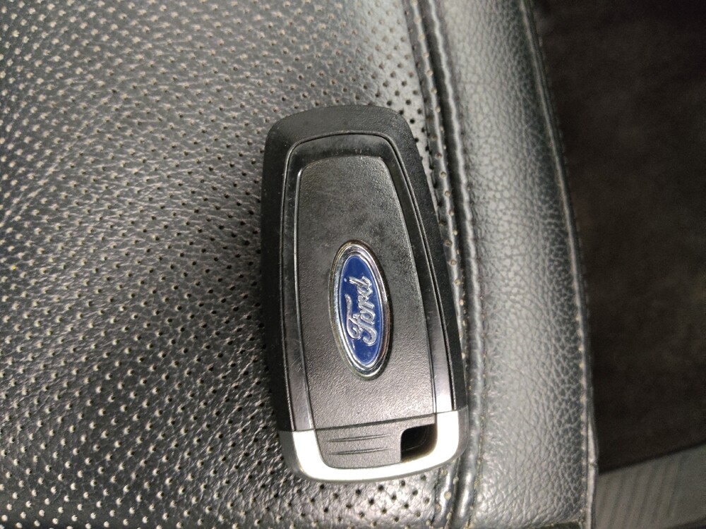 2018 Ford Expedition in St. Louis, MO 63136 - 18124505 32