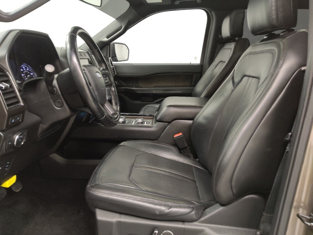 2018 Ford Expedition in St. Louis, MO 63136 - 18124505 17