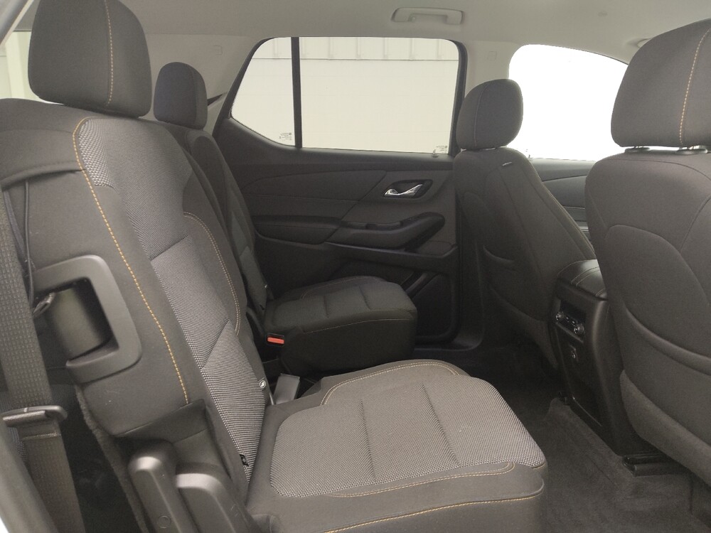 2021 Chevrolet Traverse in St. Louis, MO 63136 - 18124506 19