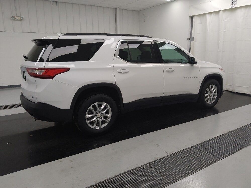 2021 Chevrolet Traverse in St. Louis, MO 63136 - 18124506 10