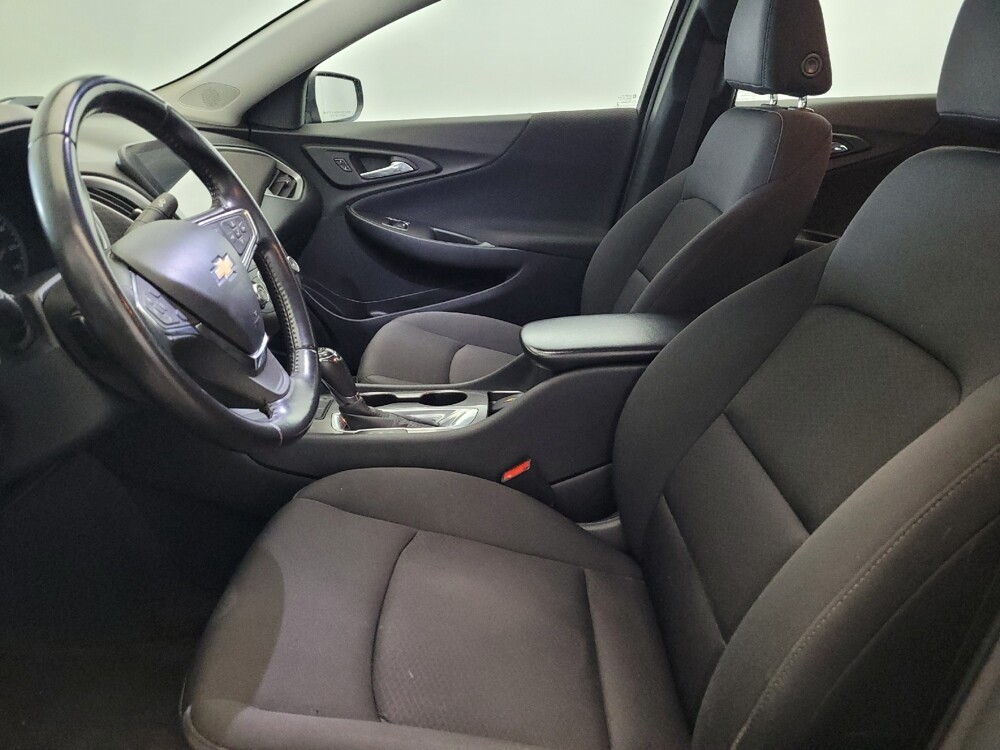 2020 Chevrolet Malibu in Plymouth Meeting, PA 19462 - 18124509 17