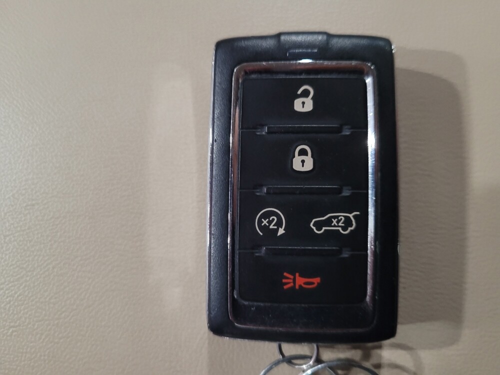 2021 Jeep Grand Cherokee L in Plymouth Meeting, PA 19462 - 18124510 32