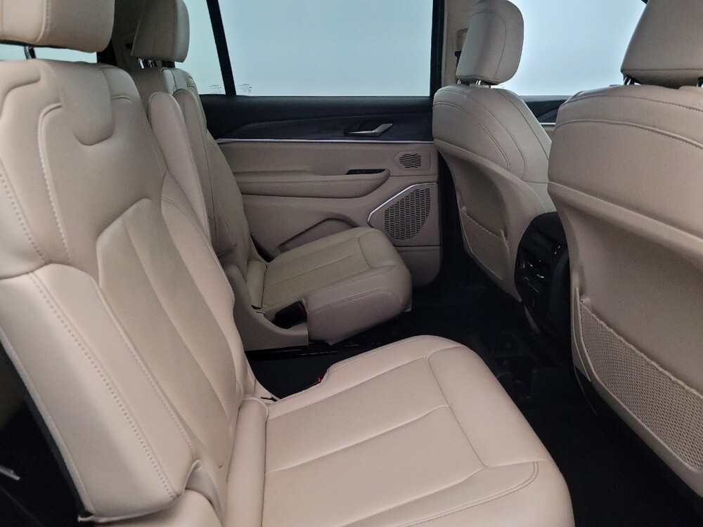 2022 Jeep Grand Cherokee L in Langhorne, PA 19047 - 18124513 19