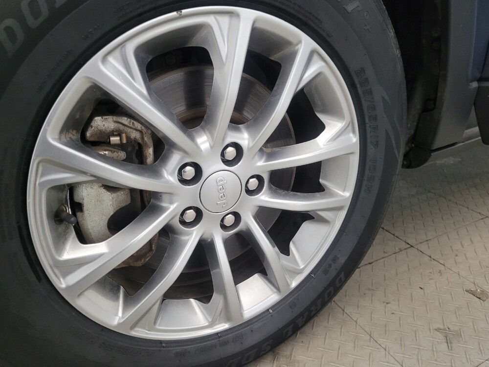 2021 Jeep Cherokee in Plymouth Meeting, PA 19462 - 18124518 31