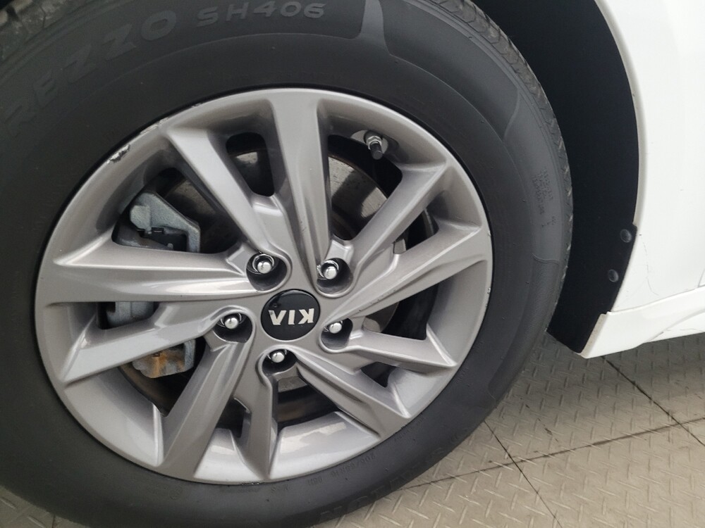 2020 Kia Optima in Plymouth Meeting, PA 19462 - 18124520 31