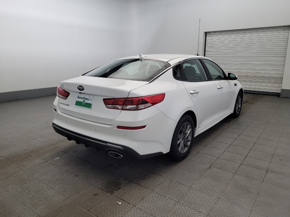 2020 Kia Optima in Plymouth Meeting, PA 19462 - 18124520 9
