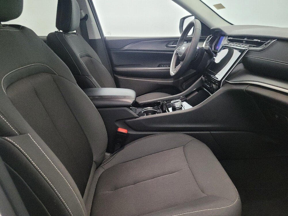 2023 Jeep Grand Cherokee in Langhorne, PA 19047 - 18124523 21