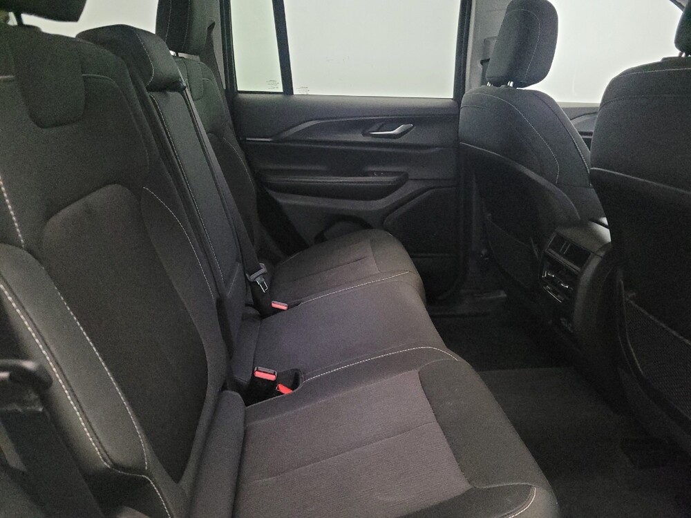 2023 Jeep Grand Cherokee in Langhorne, PA 19047 - 18124523 19