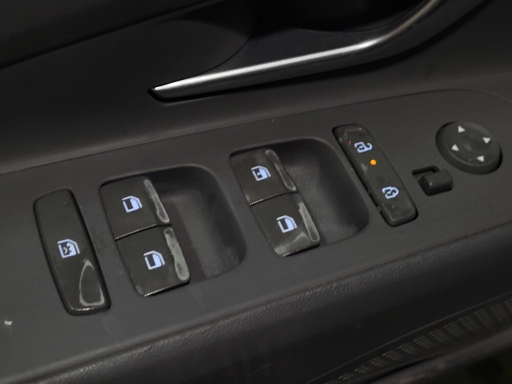 2025 Hyundai Elantra in Woodbridge, VA 22191 - 18124529 27