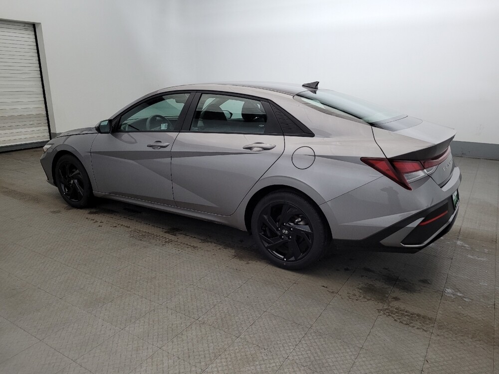 2025 Hyundai Elantra in Woodbridge, VA 22191 - 18124529 3