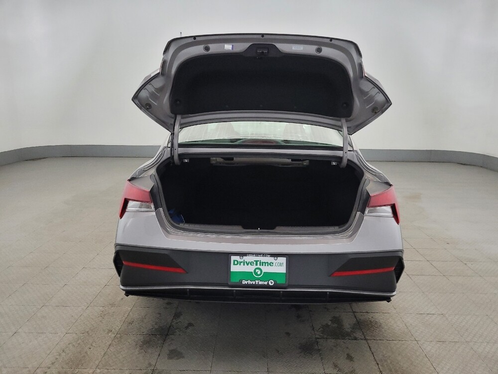 2025 Hyundai Elantra in Woodbridge, VA 22191 - 18124529 29