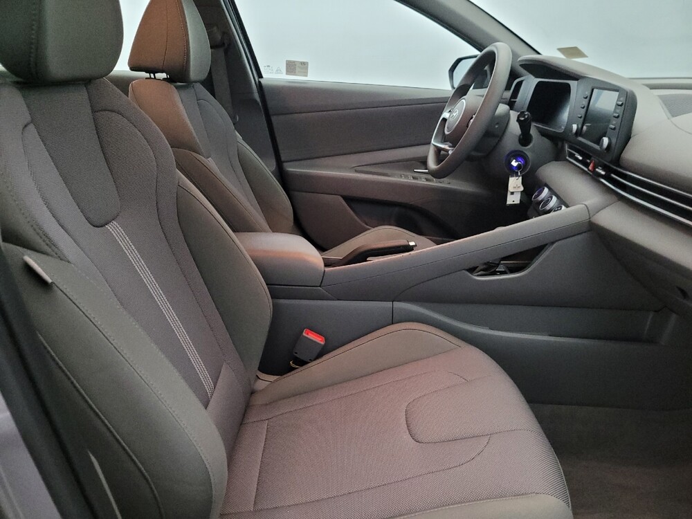 2025 Hyundai Elantra in Woodbridge, VA 22191 - 18124529 21