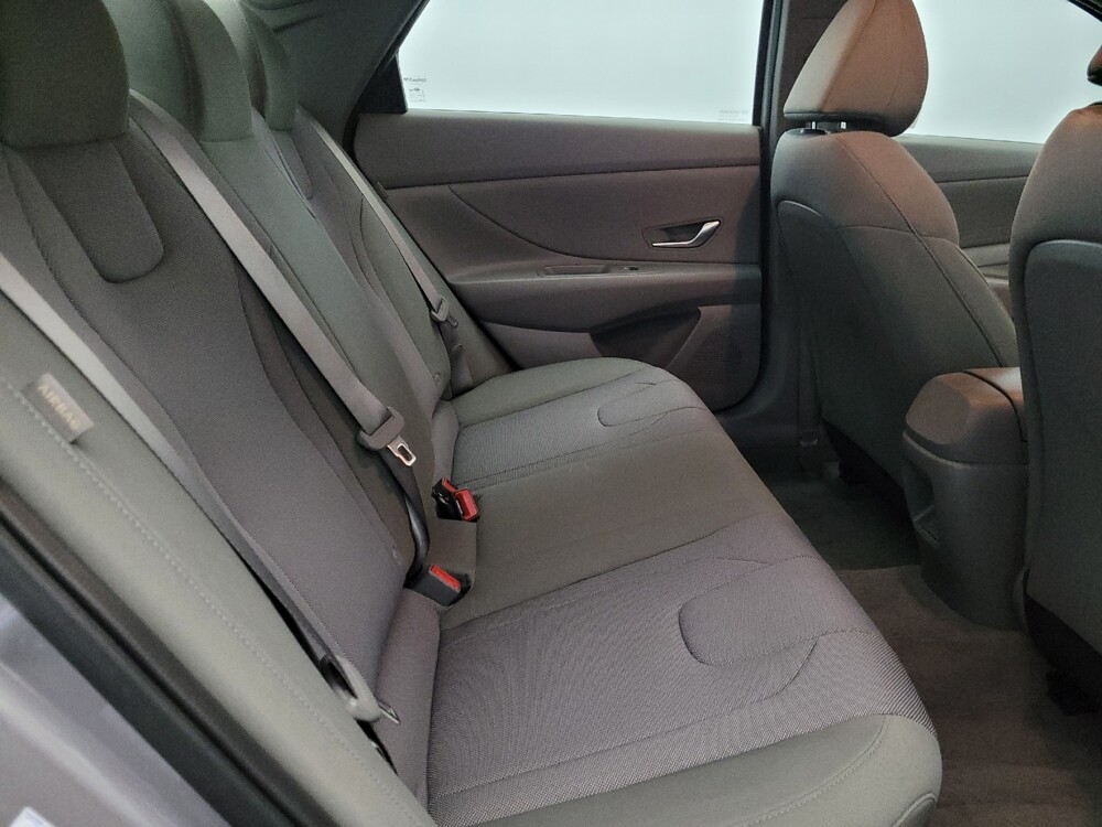 2025 Hyundai Elantra in Woodbridge, VA 22191 - 18124529 19