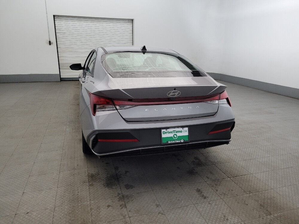 2025 Hyundai Elantra in Woodbridge, VA 22191 - 18124529 6
