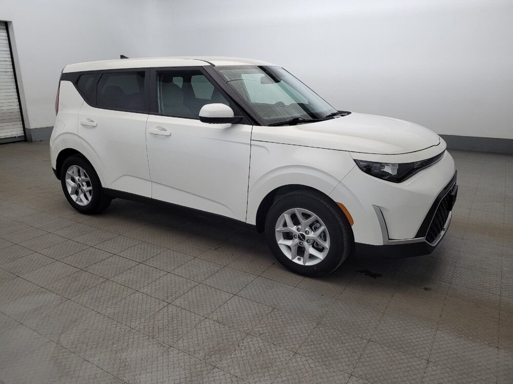 2025 Kia Soul in Plymouth Meeting, PA 19462 - 18124531 11