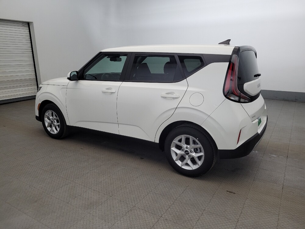 2025 Kia Soul in Plymouth Meeting, PA 19462 - 18124531 3