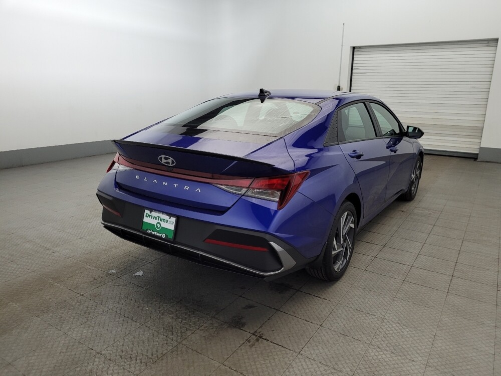 2025 Hyundai Elantra in Plymouth Meeting, PA 19462 - 18124533 9