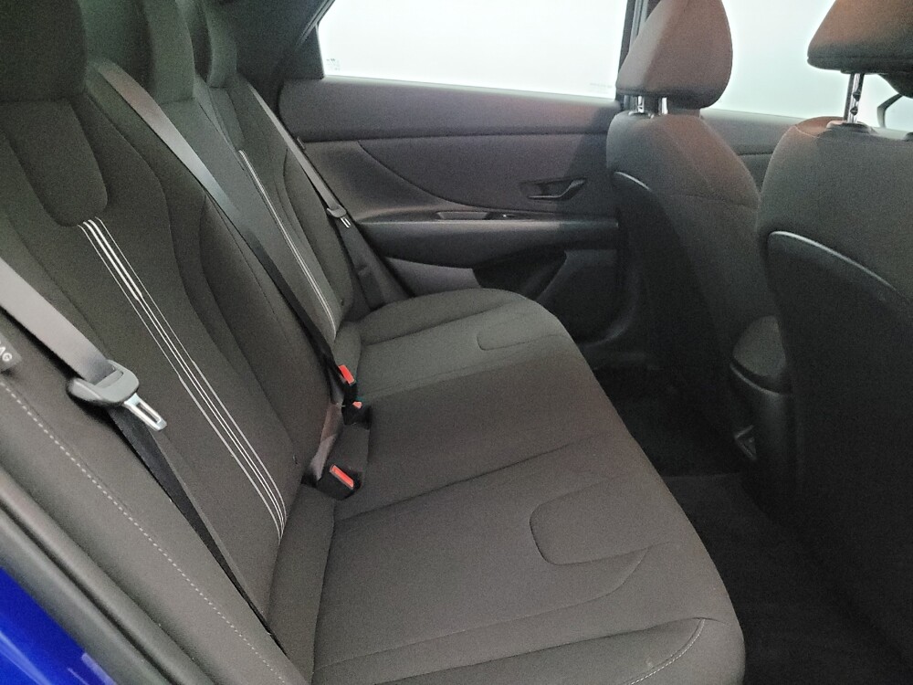 2025 Hyundai Elantra in Plymouth Meeting, PA 19462 - 18124533 19