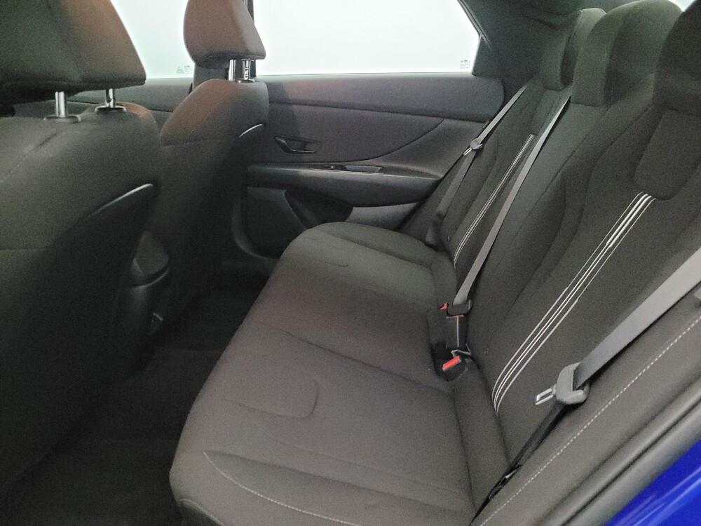 2025 Hyundai Elantra in Plymouth Meeting, PA 19462 - 18124533 18