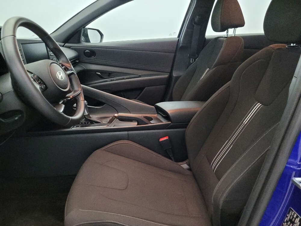 2025 Hyundai Elantra in Plymouth Meeting, PA 19462 - 18124533 17