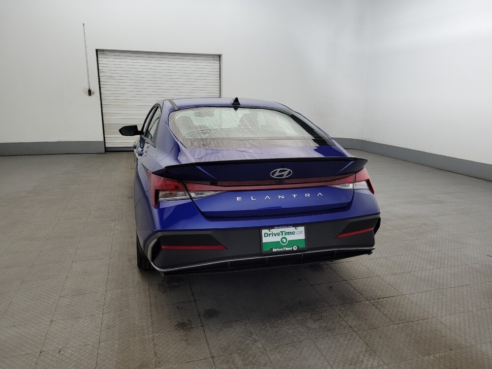 2025 Hyundai Elantra in Plymouth Meeting, PA 19462 - 18124533 6
