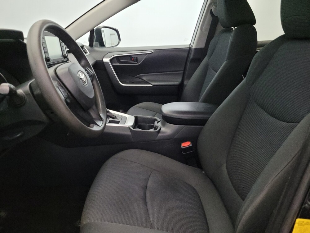 2020 Toyota RAV4 in Woodbridge, VA 22191 - 18124538 17