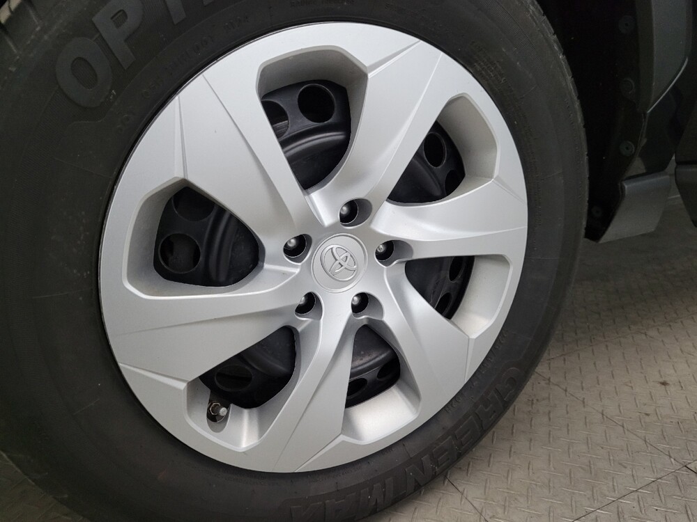 2020 Toyota RAV4 in Woodbridge, VA 22191 - 18124538 31