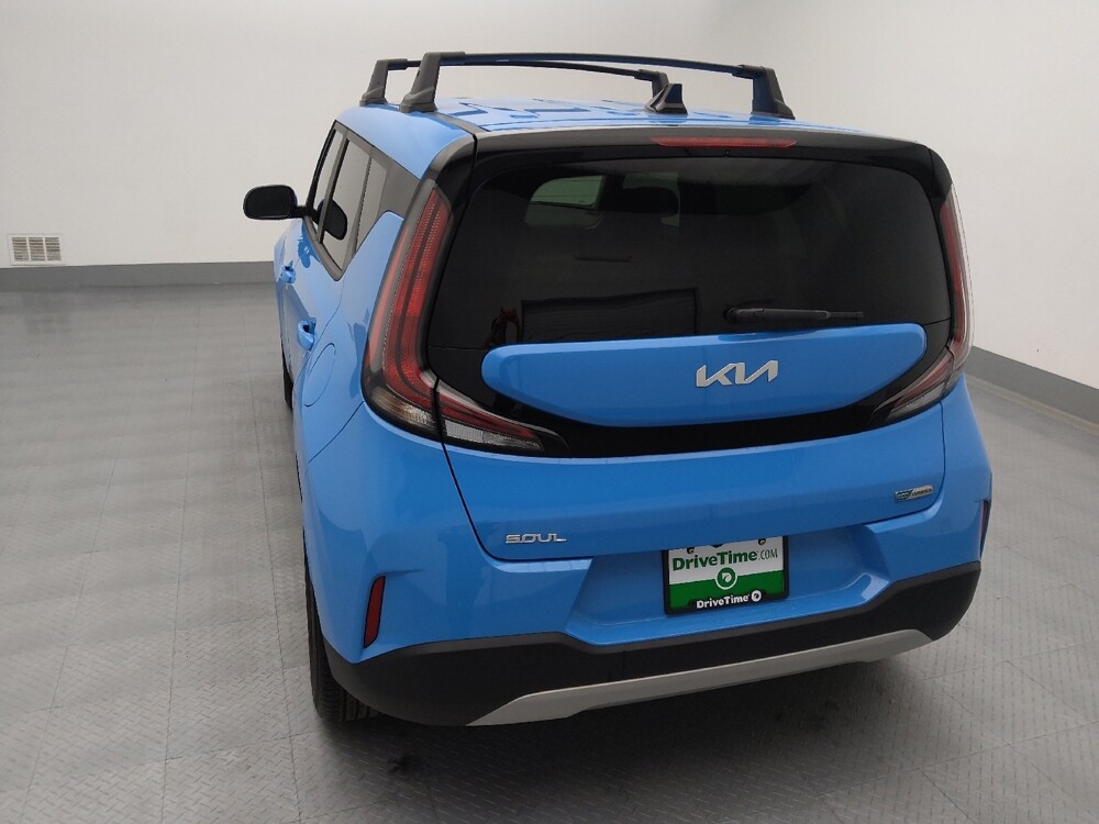 2023 Kia Soul in Independence, MO 64055 - 18124544 6