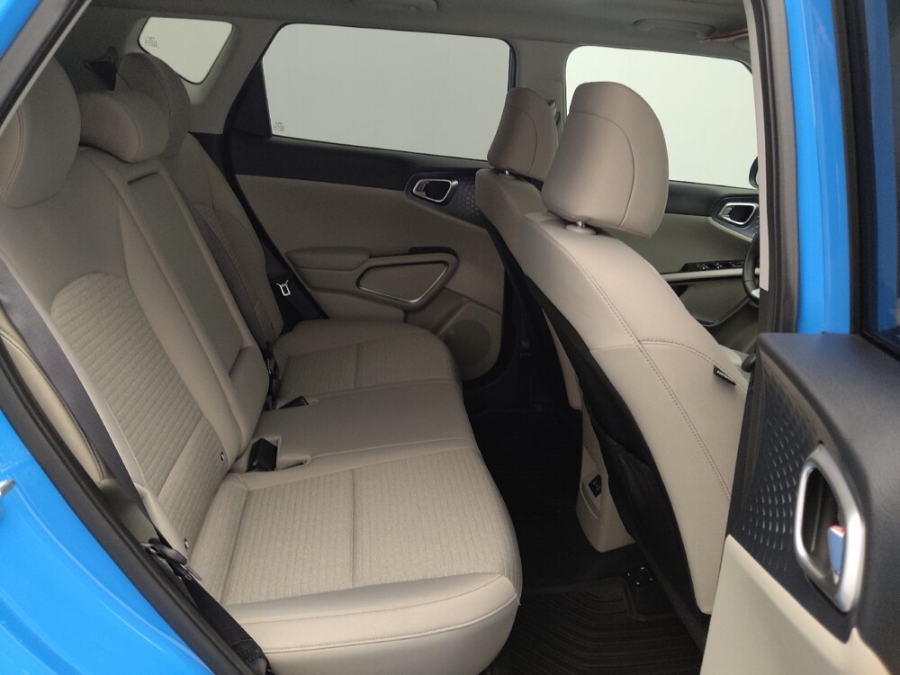 2023 Kia Soul in Independence, MO 64055 - 18124544 19