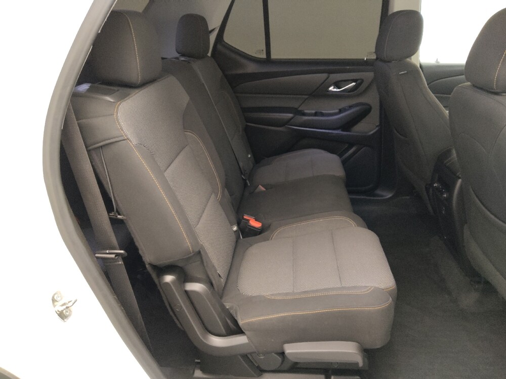 2019 Chevrolet Traverse in Independence, MO 64055 - 18124545 19