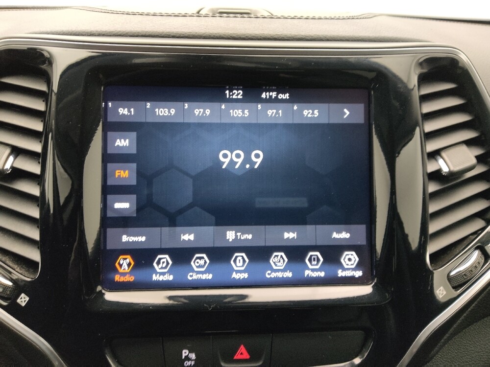 2020 Jeep Cherokee in Gladstone, MO 64118 - 18124549 25