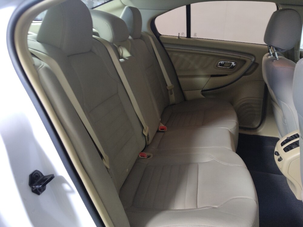 2018 Ford Taurus in Midlothian, IL 60445 - 18124558 19