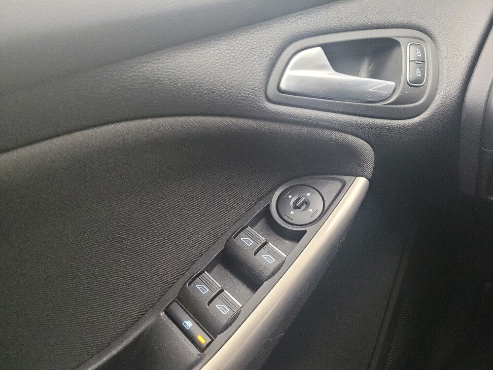 2018 Ford Focus in Grand Rapids, MI 49508 - 18124564 27