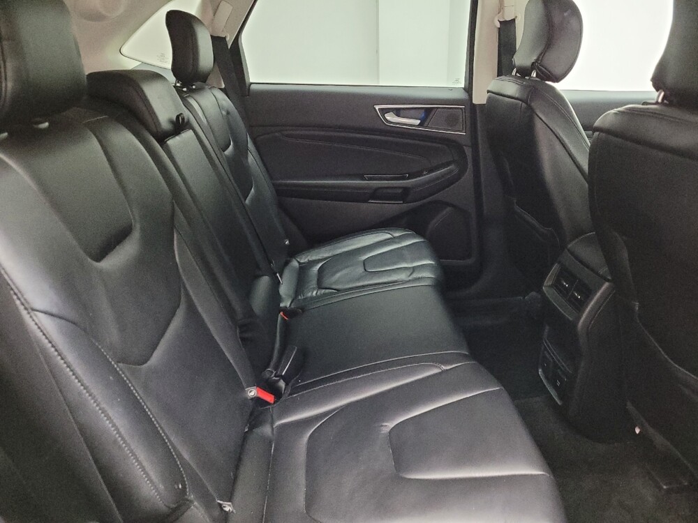 2019 Ford Edge in Taylor, MI 48180 - 18124565 19