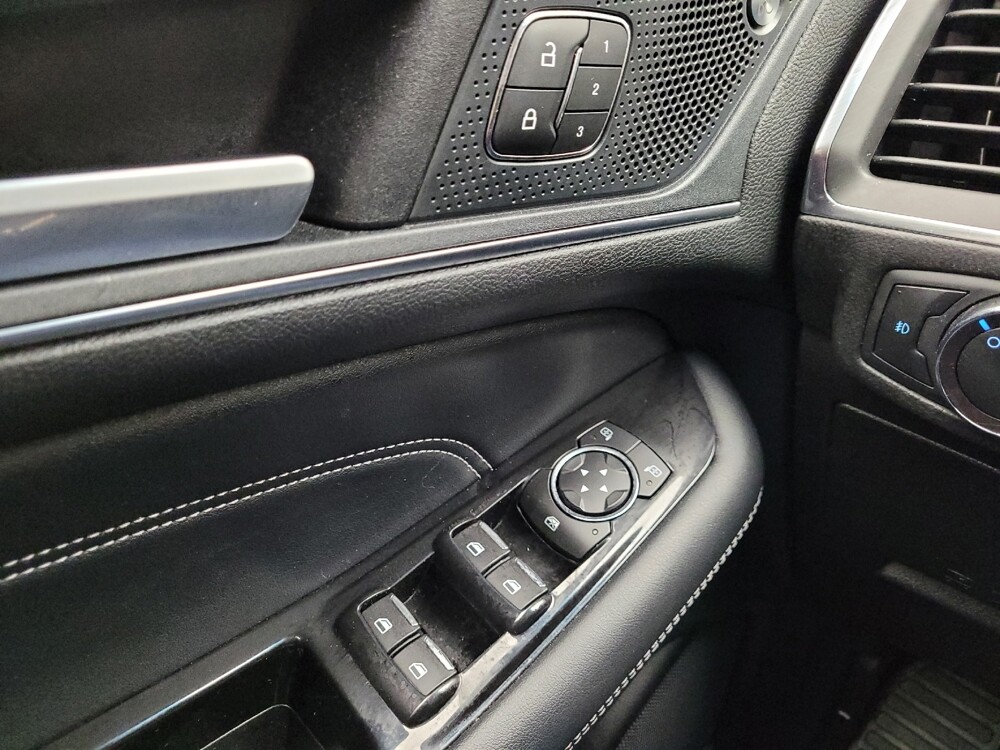 2019 Ford Edge in Taylor, MI 48180 - 18124565 27