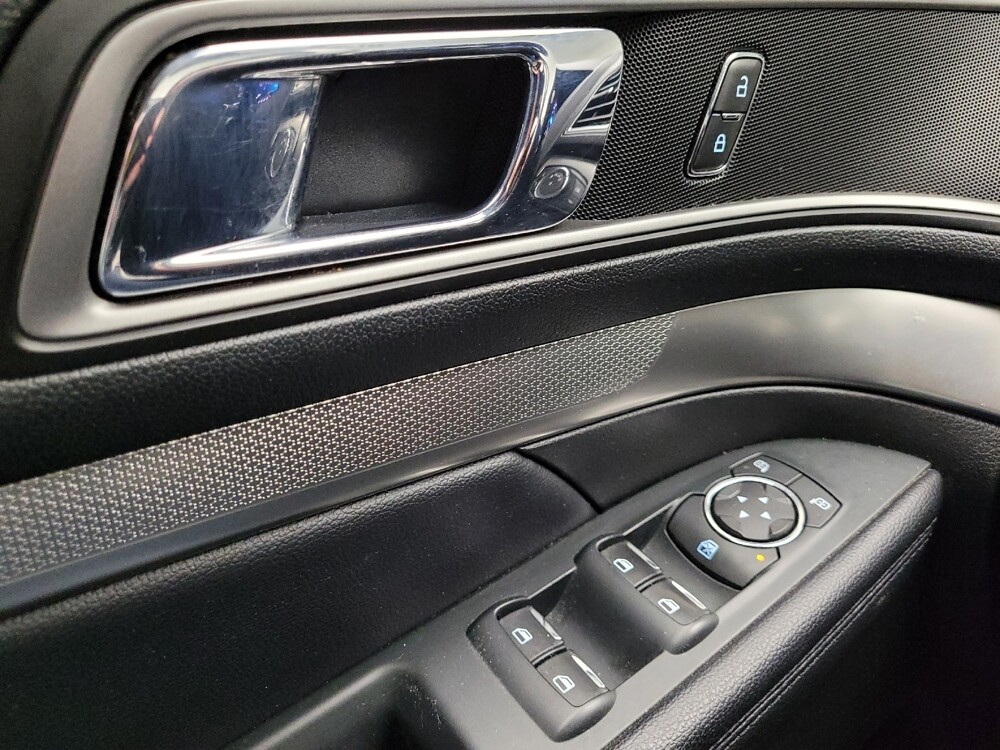 2018 Ford Explorer in Eastpointe, MI 48021 - 18124566 27