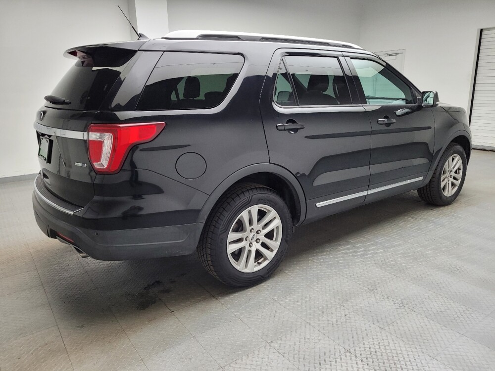 2018 Ford Explorer in Eastpointe, MI 48021 - 18124566 10