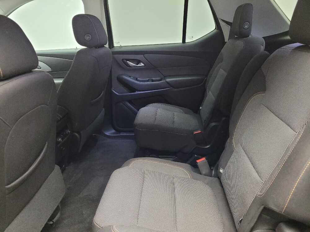 2018 Chevrolet Traverse in Grand Rapids, MI 49508 - 18124568 18