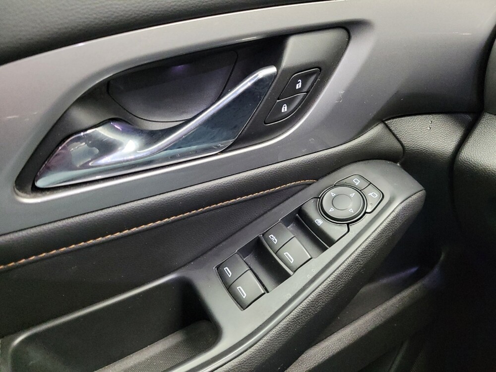 2018 Chevrolet Traverse in Grand Rapids, MI 49508 - 18124568 27