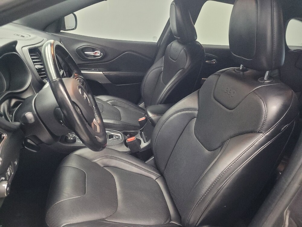 2020 Jeep Cherokee in Indianapolis, IN 46219 - 18124572 17