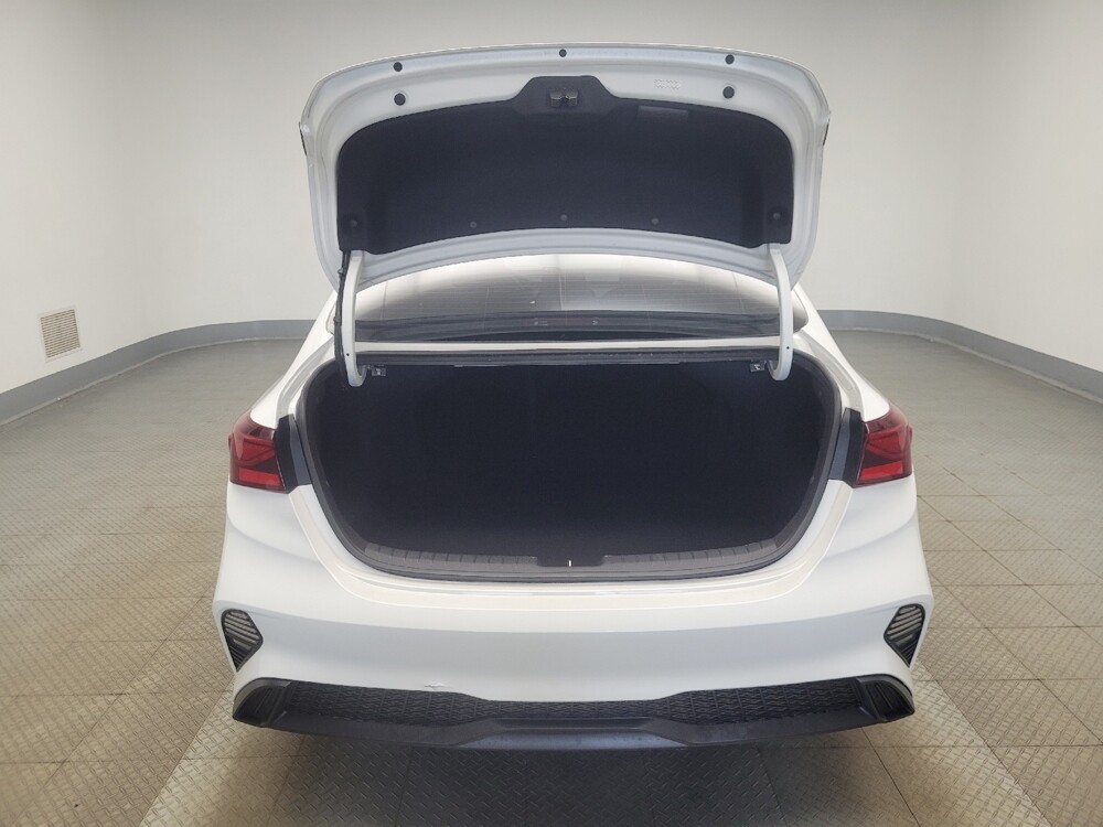 2023 Kia Forte in Indianapolis, IN 46222 - 18124573 29