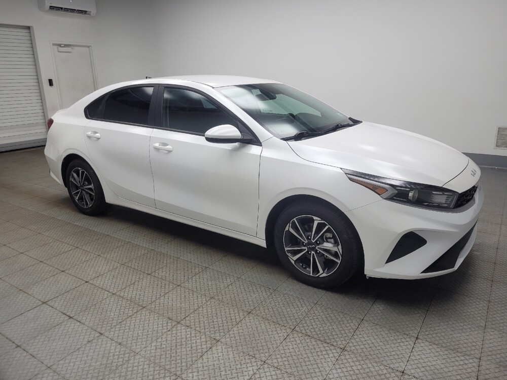 2023 Kia Forte in Indianapolis, IN 46222 - 18124573 11