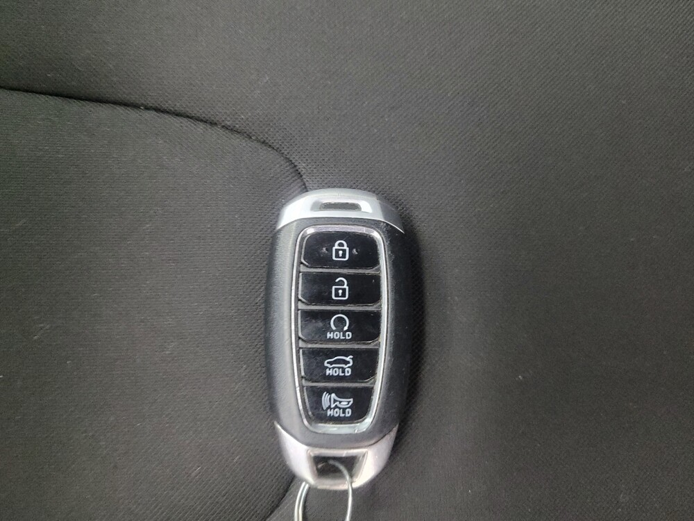 2022 Hyundai Elantra in Ft Wayne, IN 46805 - 18124574 32