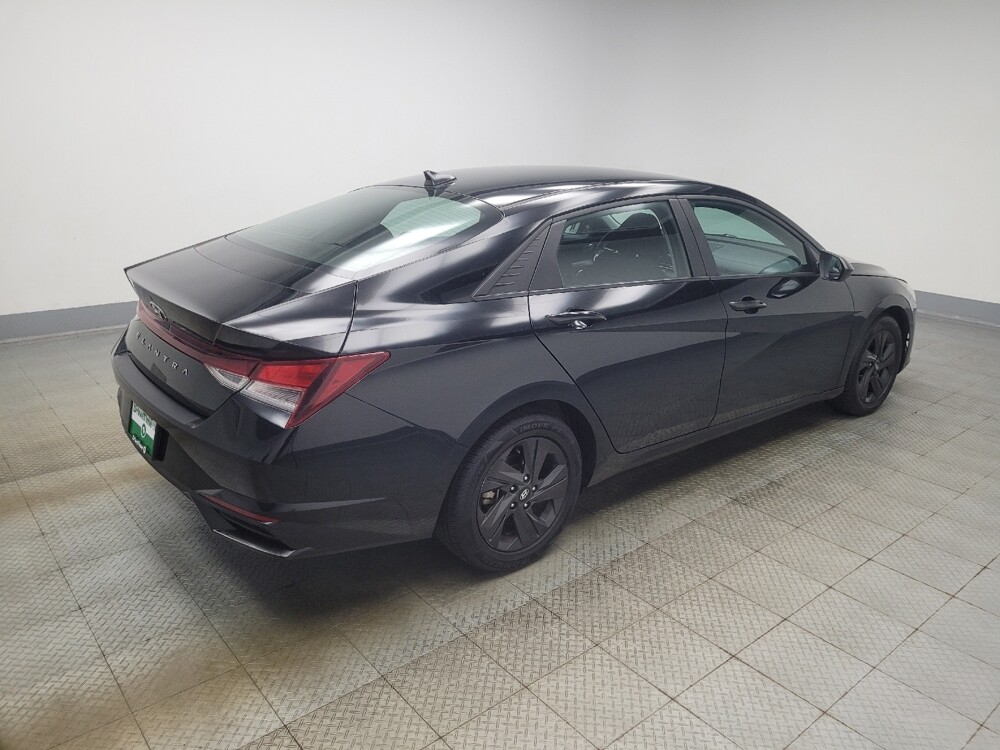 2022 Hyundai Elantra in Ft Wayne, IN 46805 - 18124574 10