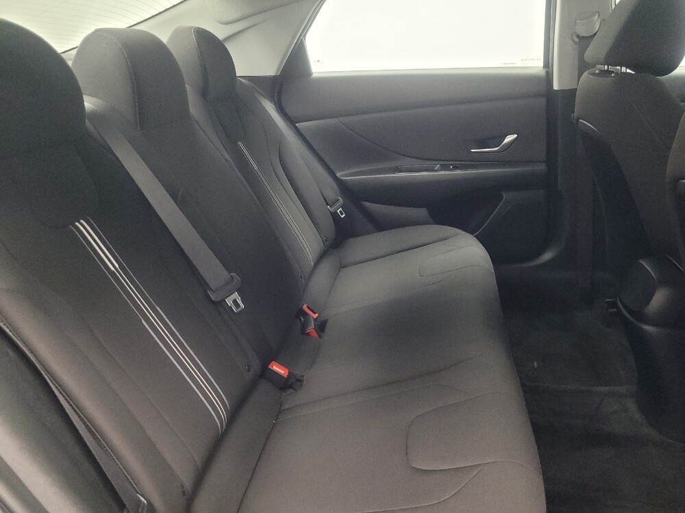 2022 Hyundai Elantra in Ft Wayne, IN 46805 - 18124574 19