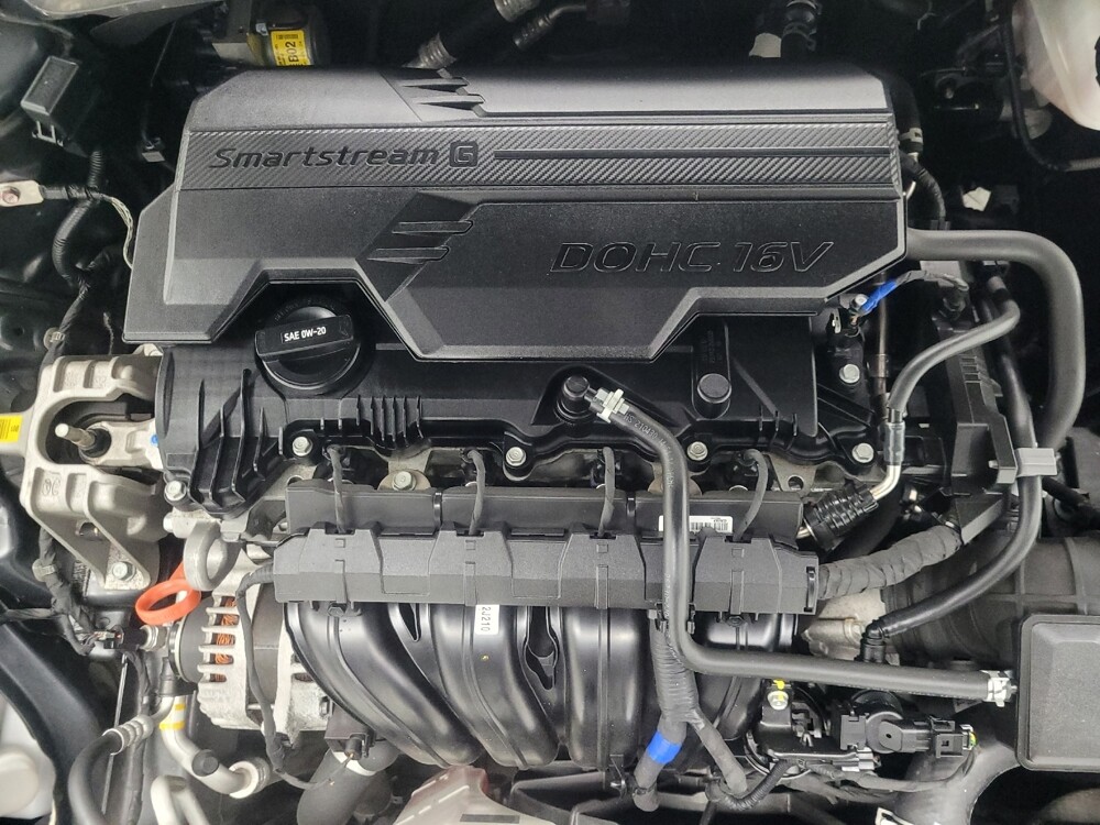 2022 Hyundai Elantra in Ft Wayne, IN 46805 - 18124574 31