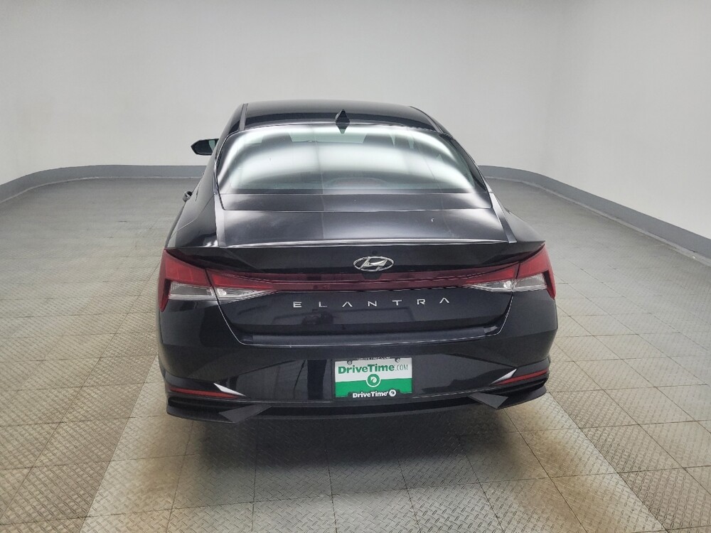 2022 Hyundai Elantra in Ft Wayne, IN 46805 - 18124574 6