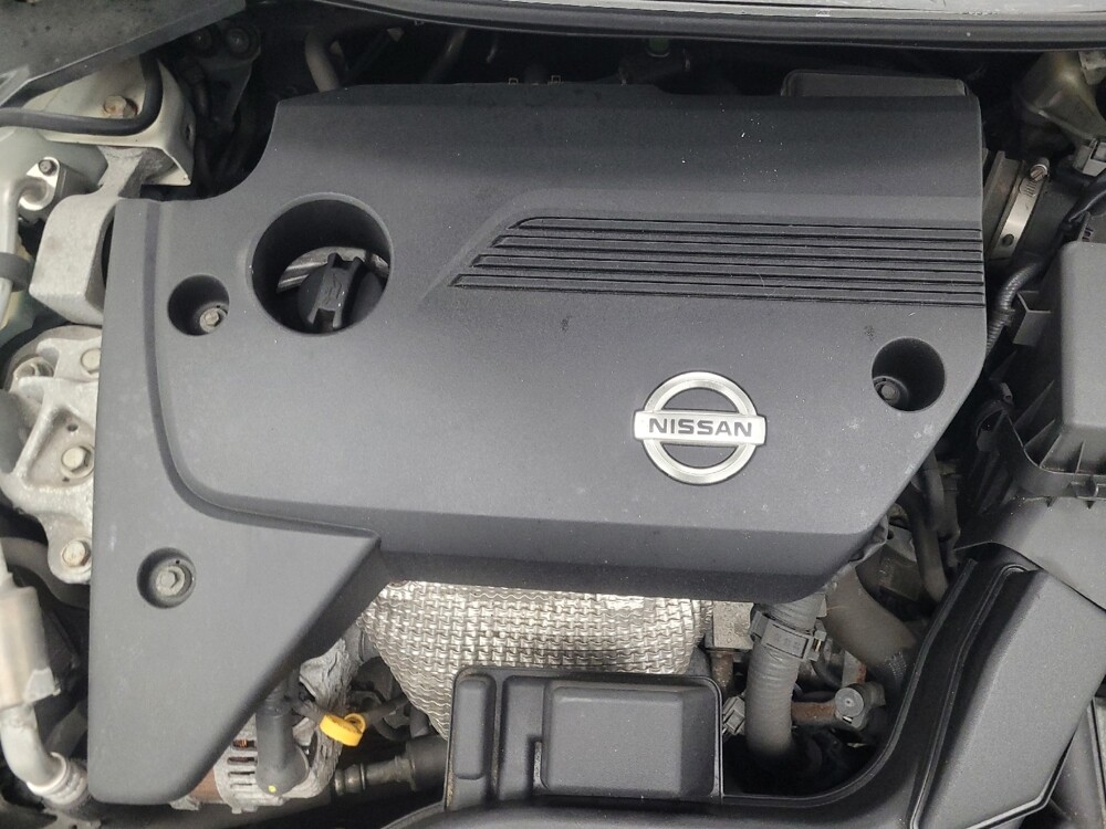 2015 Nissan Altima in Indianapolis, IN 46219 - 18124576 30