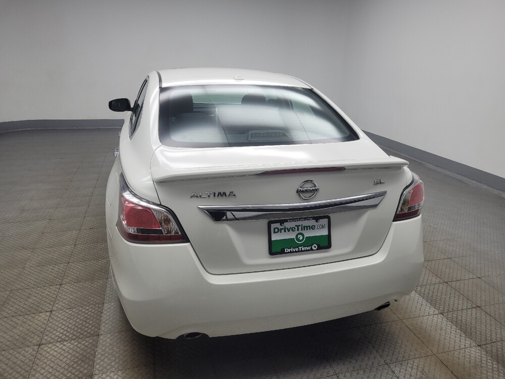 2015 Nissan Altima in Indianapolis, IN 46219 - 18124576 6