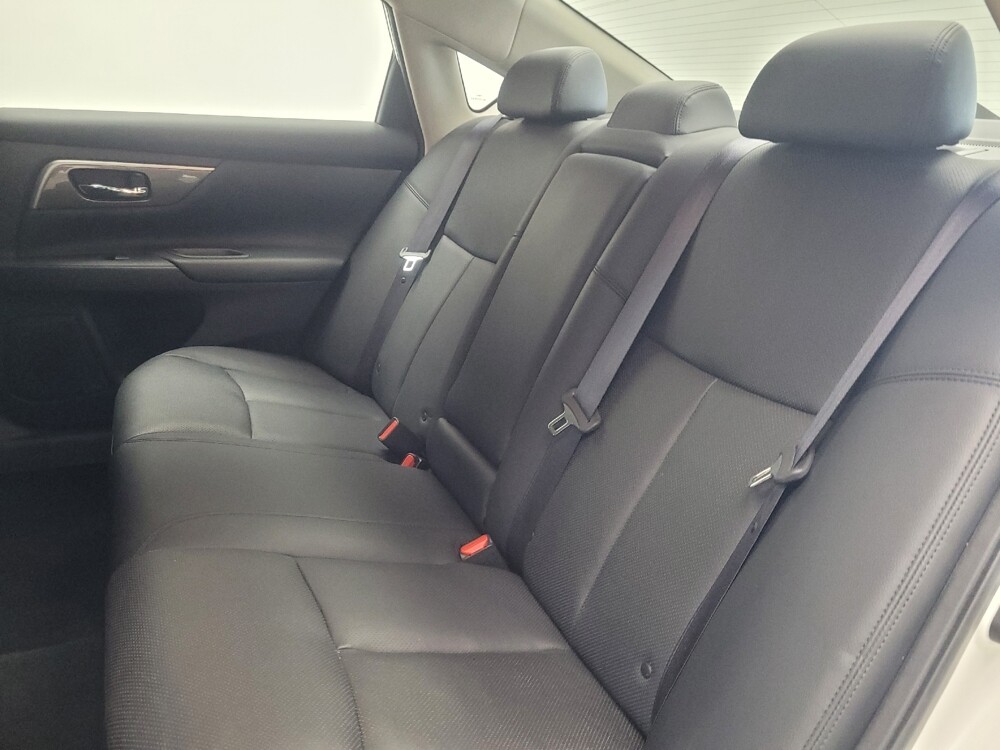 2015 Nissan Altima in Indianapolis, IN 46219 - 18124576 18